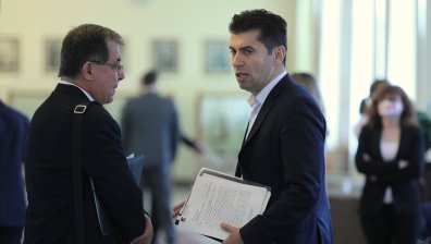 100 млн. лв. авансово за една нощ: Поръчки за милиони са ощетили жестоко малкия бизнес