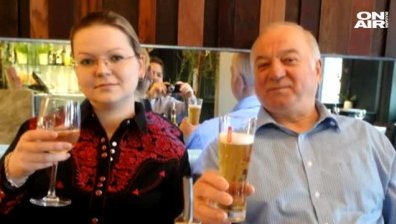 Майката на Сергей Скрипал иска да обявят сина и внучката ѝ за изчезнали