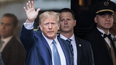 С часове Тръмп даваше показания по дело за измама: "Това е нелепо"