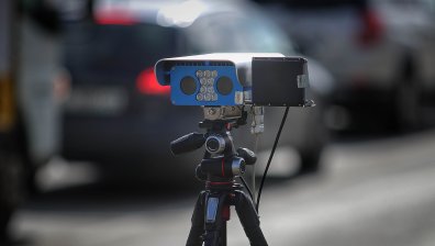 НС обсъжда промени, с които в градовете ще има зони с максимална скорост от 30 км/ч