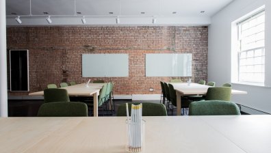 Пандемията превръща офиси в САЩ в търговски складове