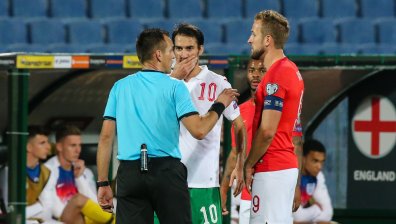 Ивелин Попов впечатли Англия с антирасистките си действия