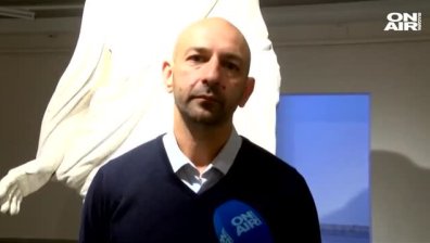 Нестандартна изложба в Габрово показва безглави статуи на политици