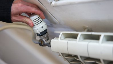 "Топлофикация София" съобщи кога ще пусне парното на останалите на студено