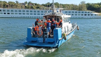 Критичното безводие e довело до засядането кораб край Видин, спряха фериботите