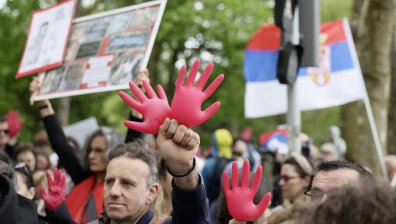 Протести срещу новия кабинет в Сърбия, оглавяван от ендокринолог