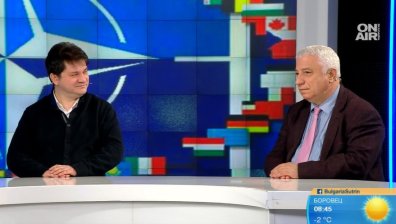 Журналисти: Русия няма да напада държави от НАТО, призивите на Зеленски са опасни