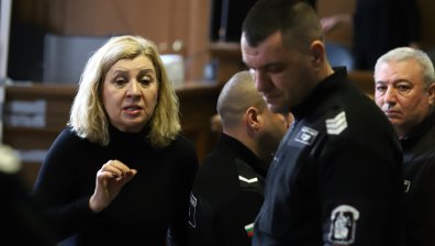 Мистерията се заплита: Евгения от Перник е убита заради парите от апартамента?