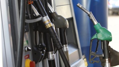 МС отпусна още пари за компенсацията от 25 ст. за горивата, ето докога ще стигнат