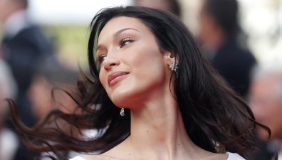 Защо Бела Хадид пие по 14 хапчета и гел от морски мъх всяка сутрин