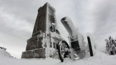 Паметникът на Шипка няма да бъде демонтиран, а единствено ремонтиран