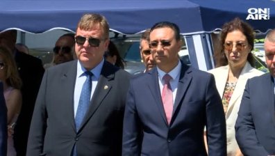 Каракачанов откри паметник на кан Тервел в Свети Влас