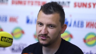 Месеци след ужаса в Грузия: Неделев се завръща на терена, тренира на пълни обороти