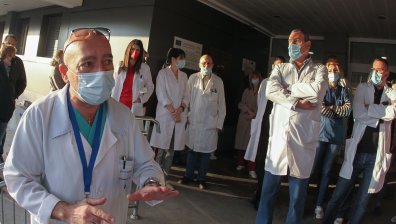 Протест срещу Ковид отделението в столичната онкологична болница