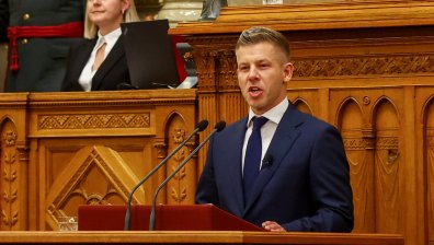 Мадяр положи клетва като премиер на Унгария