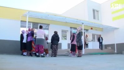 Оставиха в ареста мъжа, заплашвал деца и учители в Лъжница