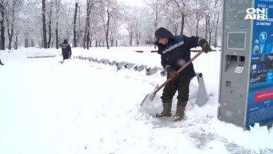 Транспортен хаос в Москва заради обилни снеговалежи