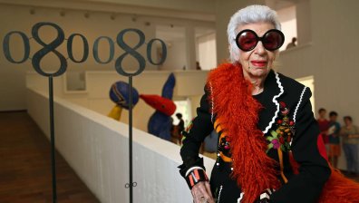 Модната икона Айрис Апфел почина на 102 години