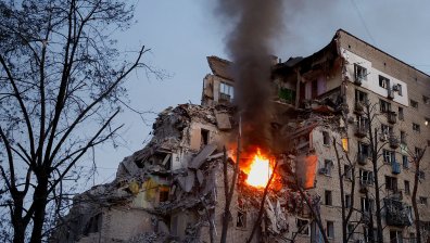 Масиран удар по Киев: Дронове и ракети раниха най-малко 11 души