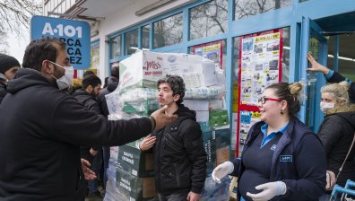 Промоции, любезни комшии и невероятна храна - Одрин не спира да привлича българите