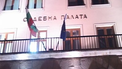 Три години затвор за рецидивист с 13 присъди