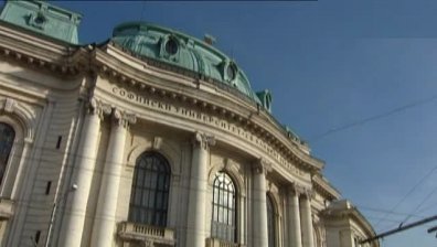 Още на първо класиране в СУ: Свършиха местата за психология и журналистика
