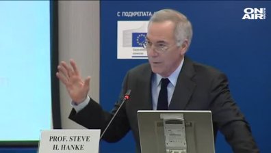 Държавното обвинение иска информация от Стив Ханке за твърденията за корупция