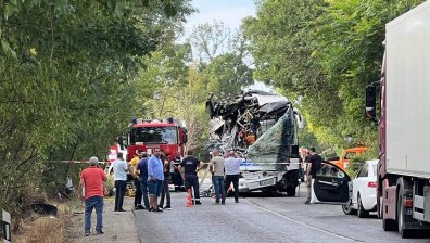 Съдът остави в ареста шофьора, обвинен за тежката катастрофа с румънския автобус
