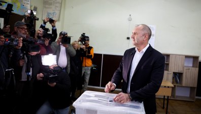 Световните агенции за победата на Радев: "Проруски", "антиевропейски", може да зададе нов курс