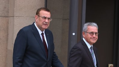 Джевдет Чакъров: Гледаме театрална постановка в опит за пренаписване на историята