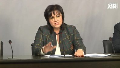 Нинова иска лидерска среща за пълна ревизия на Прехода