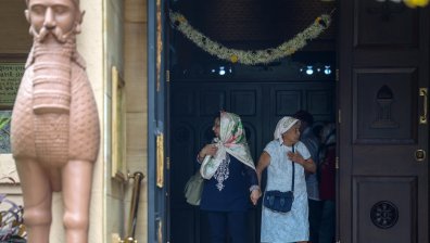 Най-малко 9 души са смазани до смърт в храм в Индия