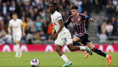 "Тотнъм" срази "Форест" и изпревари "Астън Вила"