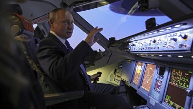 Правнучката на Хрушчов за Путин: Параноичен диктатор, далеч от реалността е
