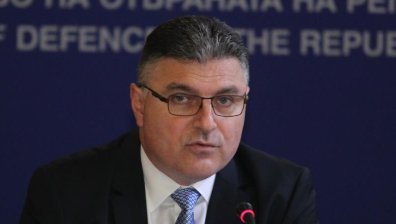 Служебният военен министър ще е новият ни посланик в САЩ