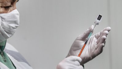 Българската ваксина чака финансиране, за стигне до клинични изследвания