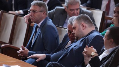 Отхвърлиха ветото на Радев, партиите ще бъдат финансирани от бизнеса