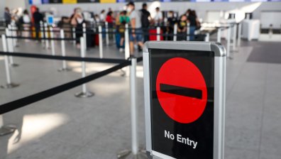 Евакуираха летището в Манчестър след сигнал за "подозрителен пакет"