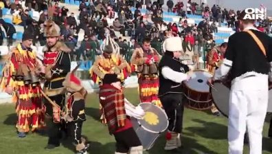 Рекорден брой кукери гониха злите сили в Симитли