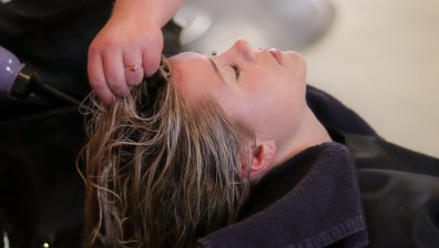 Плюсовете и минусите на сухия шампоан