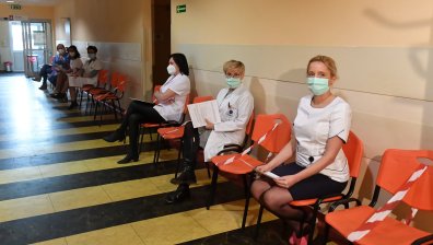 Още мерки: Полша наложи триседмична карантина до 17 януари