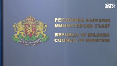 Управляващата коалиция се събира, за да реши как ще осигури кворум