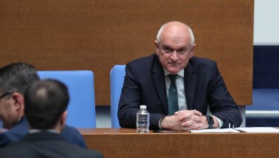 Главчев разпореди проверка заради асфалтирането на мястото на катастрофата с НСО