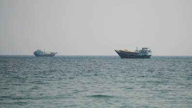 Напрежението между САЩ и Иран сви трафика през Ормузкия проток и вдигна цените