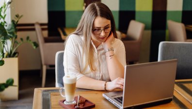 Гърците вече могат да се сдобият с електронен подпис онлайн