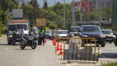 Авария на водопровод доведе до задръстване в кв. "Дружба"