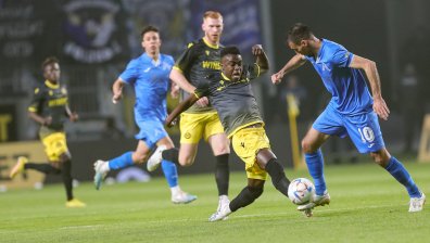 Празникът е вгорчен: "Ботев" се завърна на "Колежа" със загуба от "Левски"