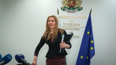 Ангелкова осъди отношението към израелските туристи: Влияе на имиджа ни