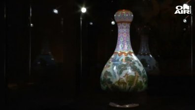Китайски колекционер плати 16,2 млн. евро за ваза от династията Цин