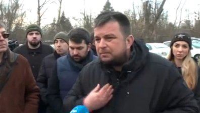 Съпругът на арестуваната Арнаудова: Претърсиха дома ни пред разплаканото ни дете, бягаше да се скрие